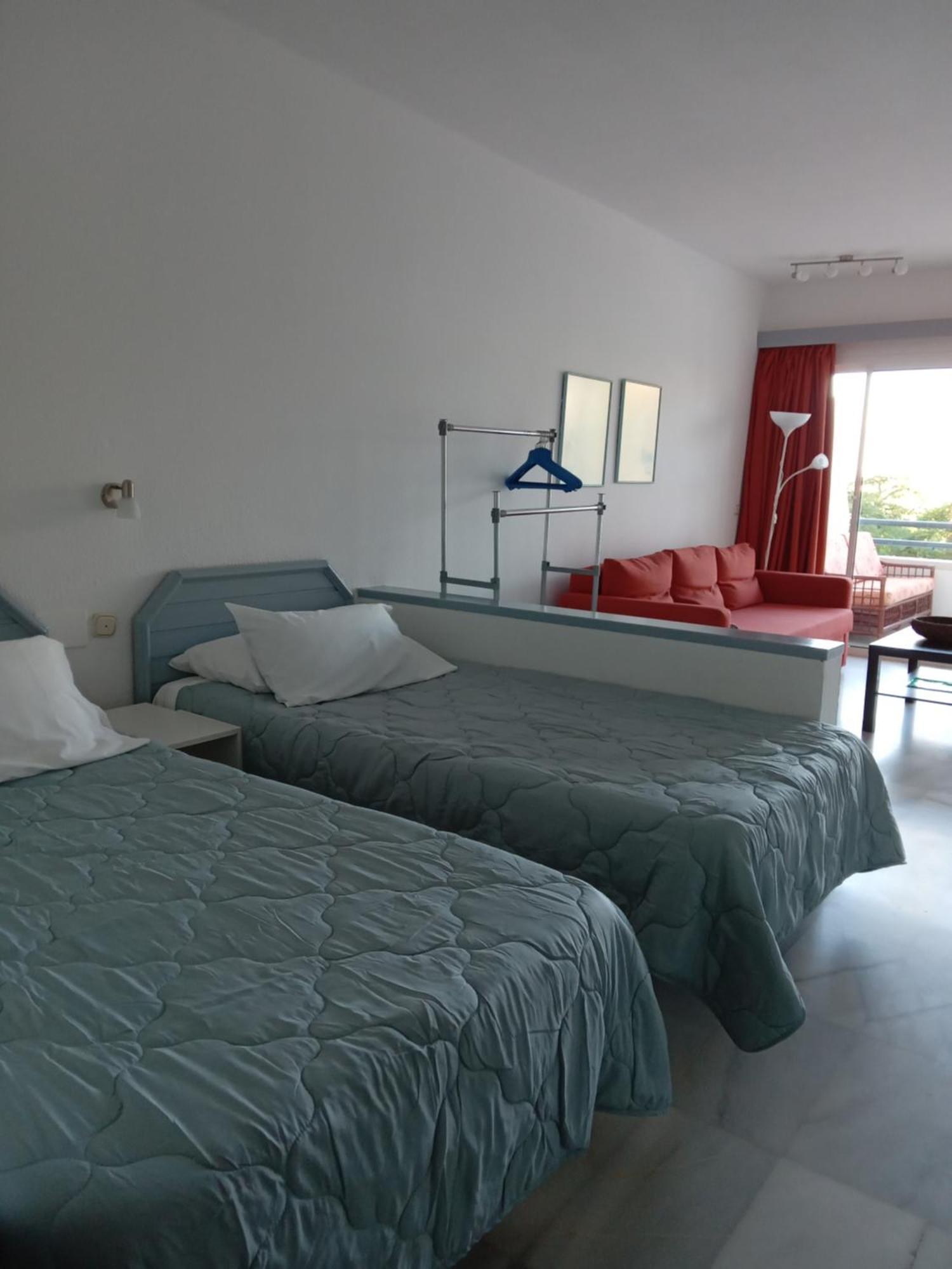 Club Atlantis 160 - Playa De Americas Apartment *